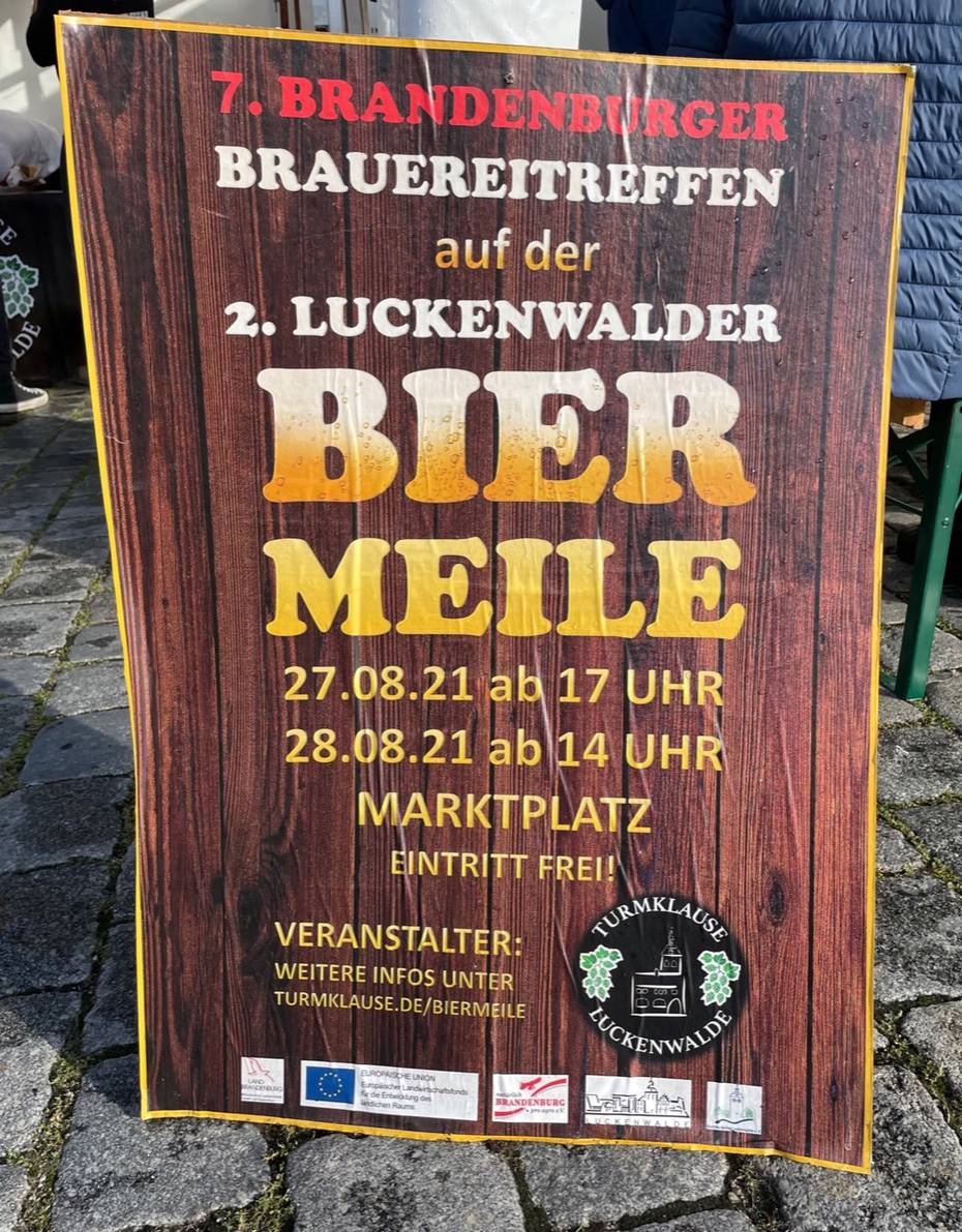 Das Foto zeigt das Plakat zur Biermeile.