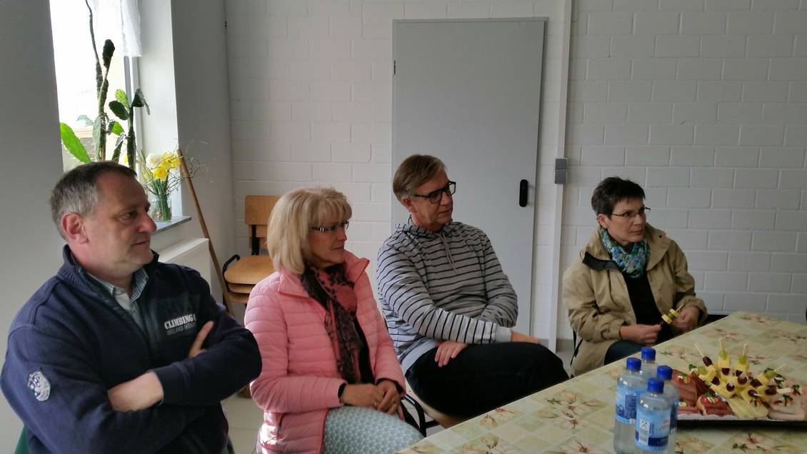 Das Foto zeigt eine Gruppe von Personen.