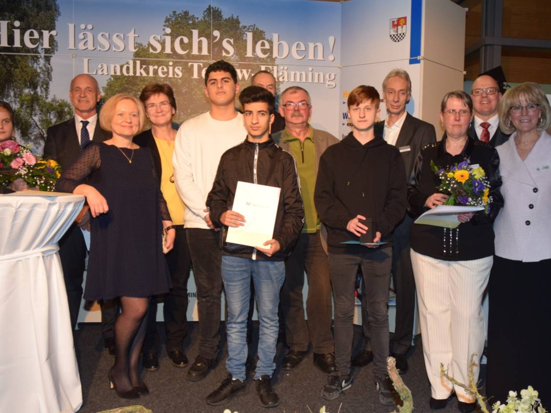 Das Foto zeigt eine Gruppe von Personen.
