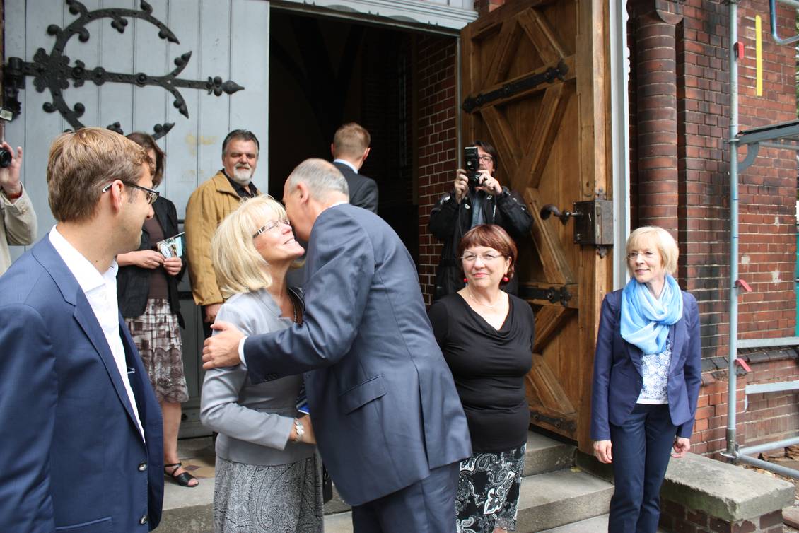 Das Foto zeigt eine Gruppe von Personen.