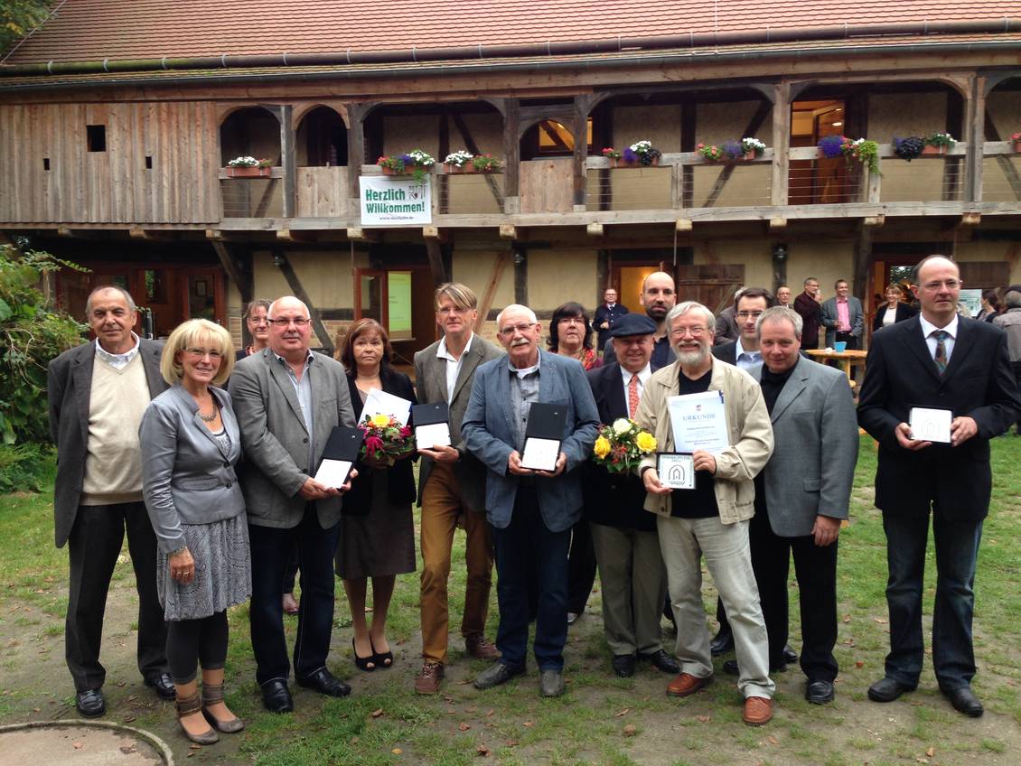Das Foto zeigt eine Gruppe von Personen.