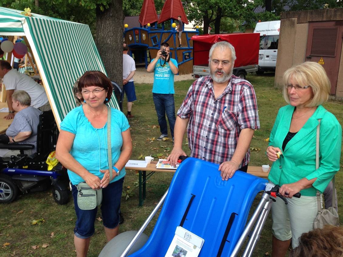 Das Foto zeigt eine Gruppe von Personen.