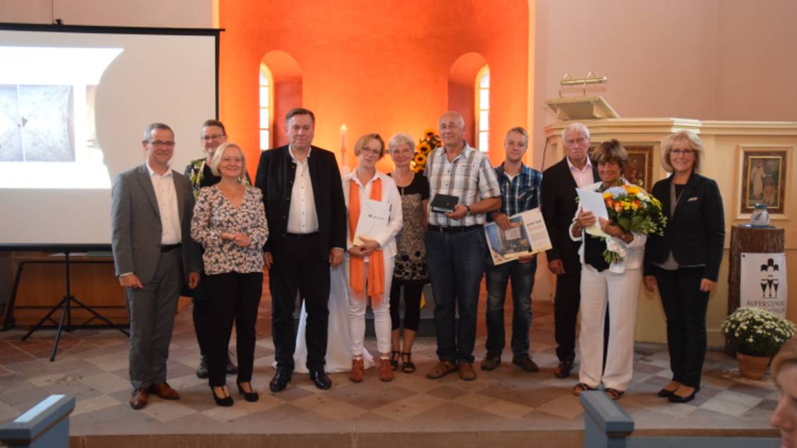 Das Foto zeigt eine Gruppe von Personen.